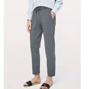 Lululemon On the Fly 7/8 pant 27” size 4